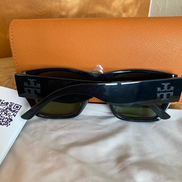 😎Authentic Tory Buch TY 9068 Sunglasses 😎🕶️ - Picture 10 of 10